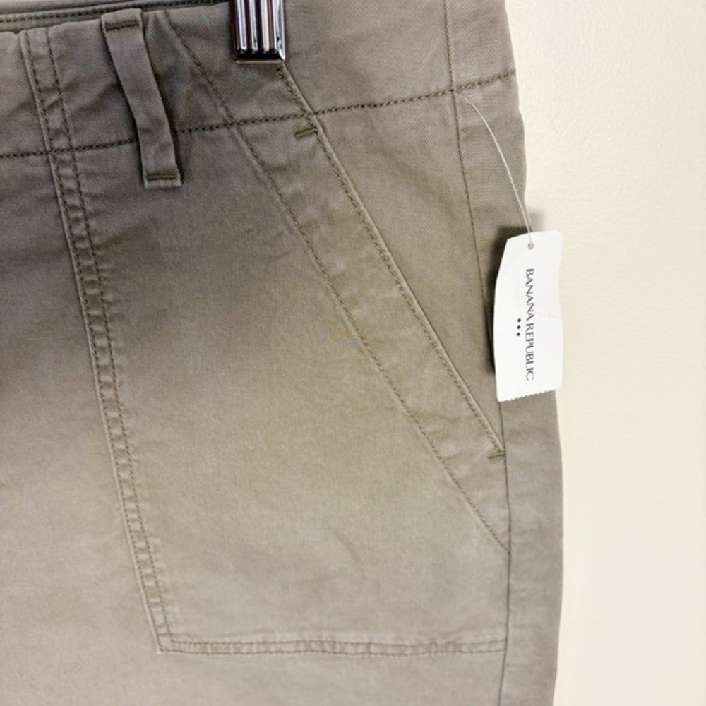 Banana Republic Shorts Womens 14 Green Authentic Chino Utility Short Mid Rise 5" - Picture 7 of 8